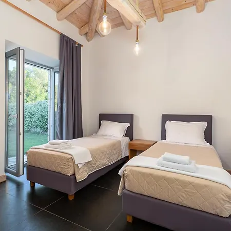 Dafni & Nikos Corfu Kato Korakiana