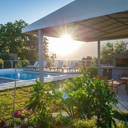 Dafni & Nikos Corfu *