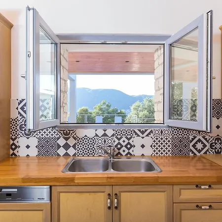 Dafni & Nikos Corfu Kato Korakiana