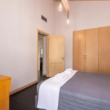 Dafni & Nikos Corfu * Kato Korakiana