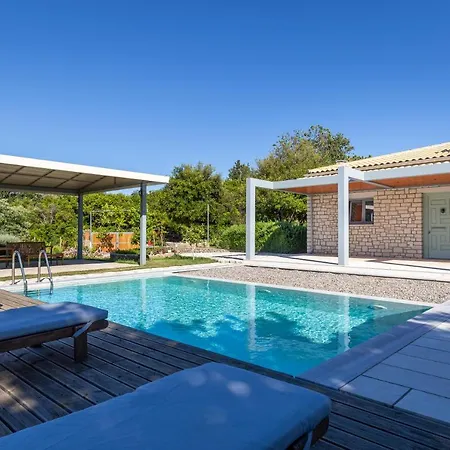 Dafni & Nikos Corfu *