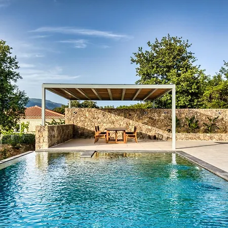 Dafni & Nikos Corfu Villa *