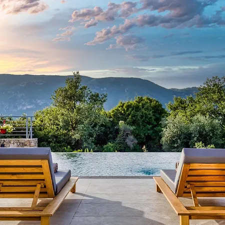 Dafni & Nikos Corfu * Kato Korakiana