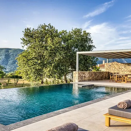 Villa Dafni & Nikos Corfu